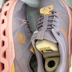 Skechers Hands Free Slip-Ins Glide-Step Memory Foam Sneakers siz 7 brand new